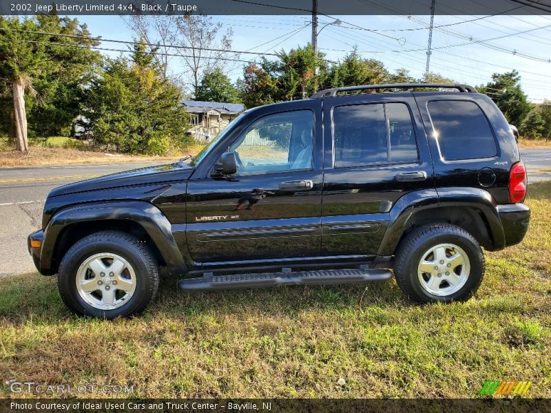 Black / Taupe 2002 Jeep Liberty Limited 4x4