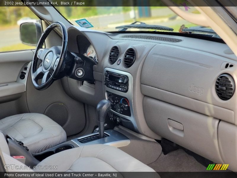 Black / Taupe 2002 Jeep Liberty Limited 4x4