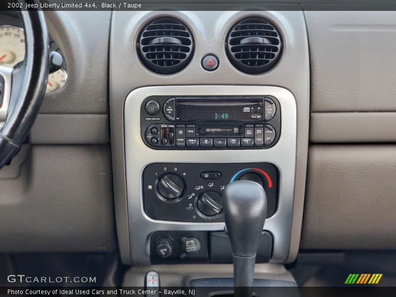 Black / Taupe 2002 Jeep Liberty Limited 4x4