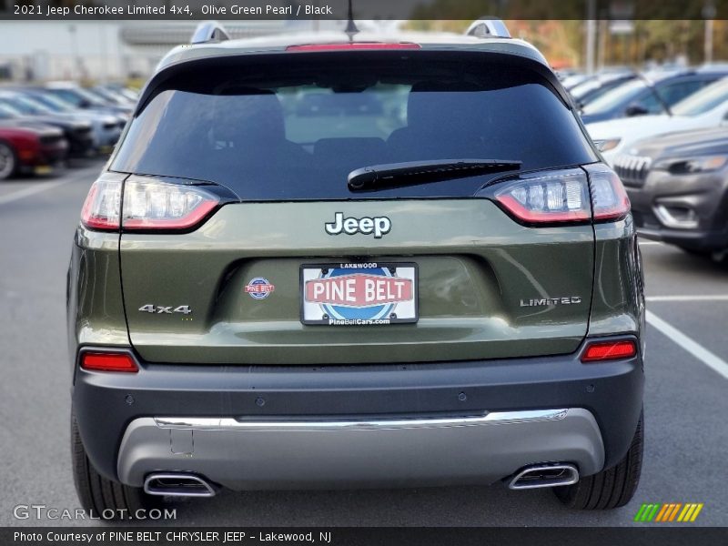 Olive Green Pearl / Black 2021 Jeep Cherokee Limited 4x4