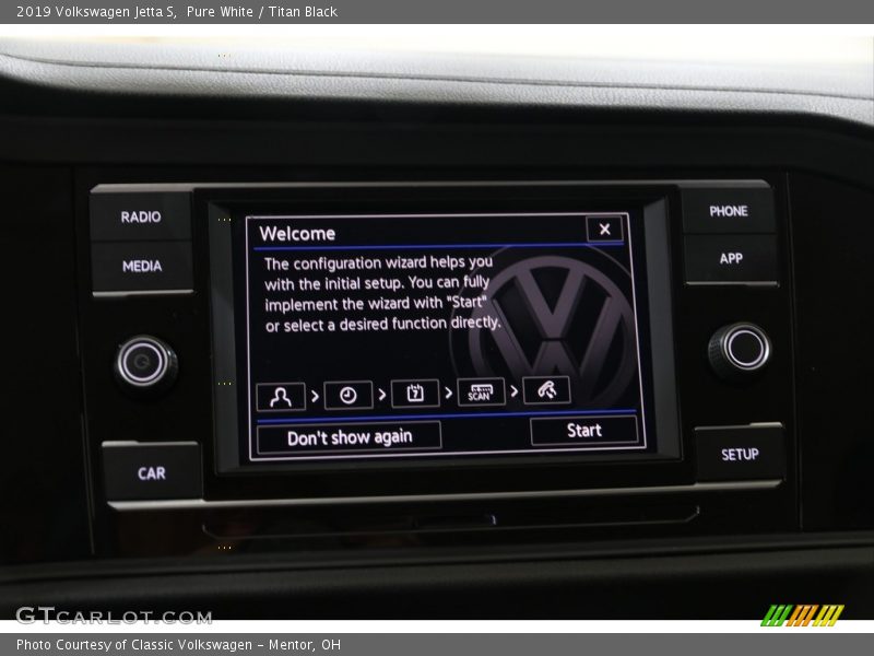 Pure White / Titan Black 2019 Volkswagen Jetta S