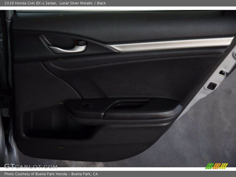 Lunar Silver Metallic / Black 2018 Honda Civic EX-L Sedan