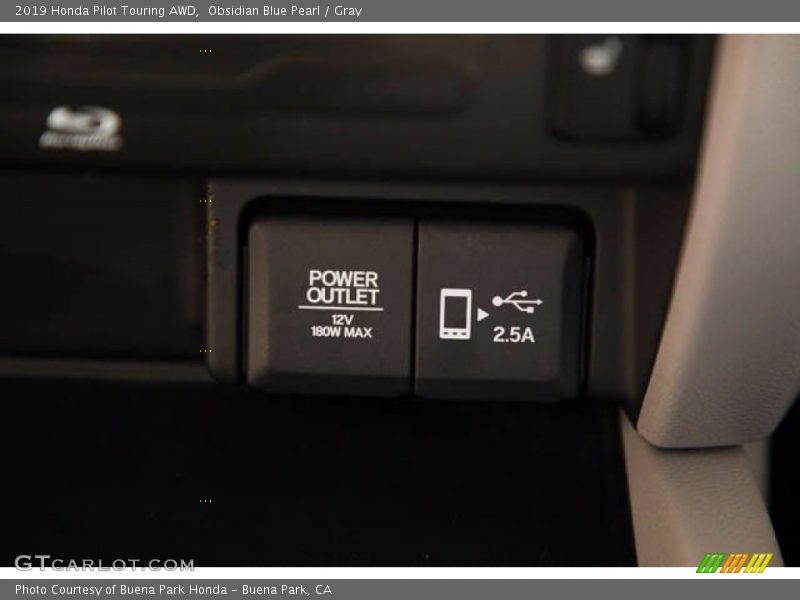 Obsidian Blue Pearl / Gray 2019 Honda Pilot Touring AWD