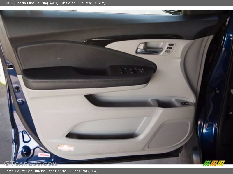 Obsidian Blue Pearl / Gray 2019 Honda Pilot Touring AWD