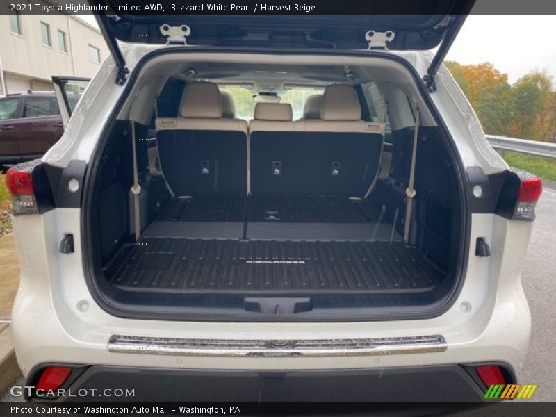  2021 Highlander Limited AWD Trunk