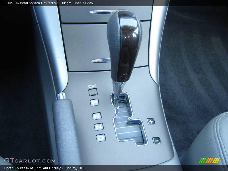 Bright Silver / Gray 2009 Hyundai Sonata Limited V6