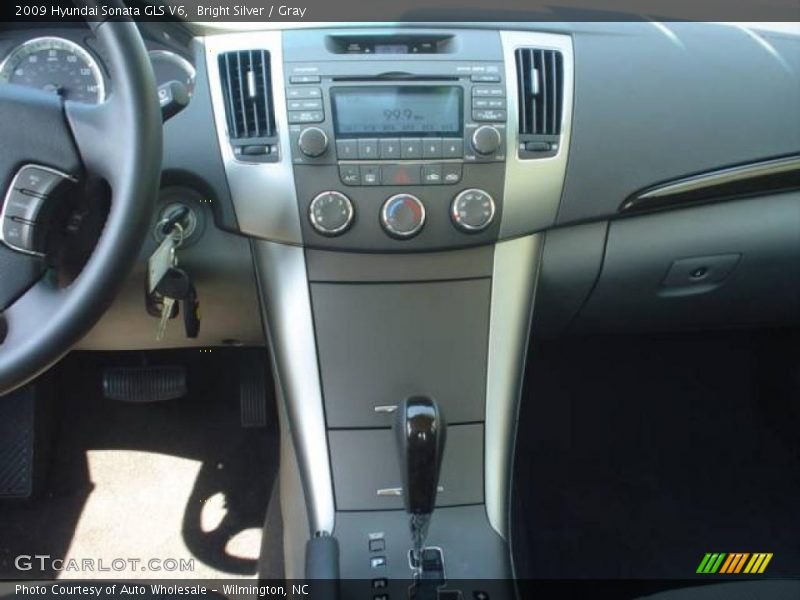 Bright Silver / Gray 2009 Hyundai Sonata GLS V6