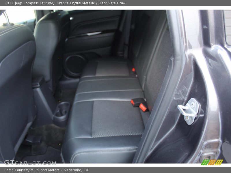 Granite Crystal Metallic / Dark Slate Gray 2017 Jeep Compass Latitude