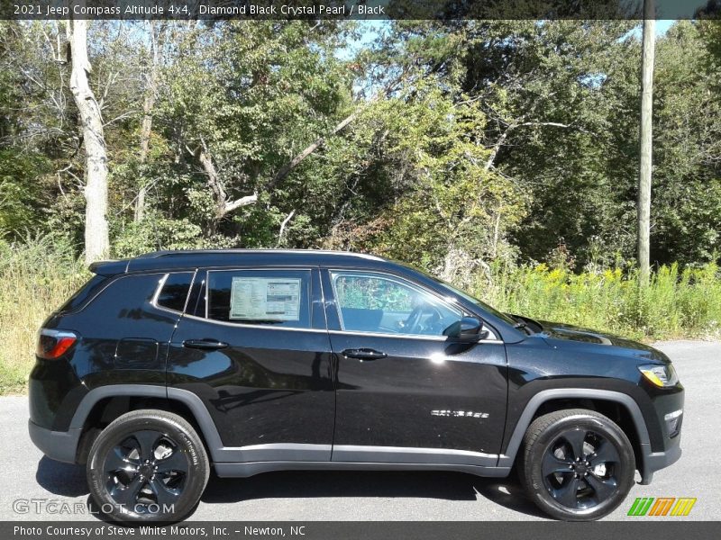  2021 Compass Altitude 4x4 Diamond Black Crystal Pearl