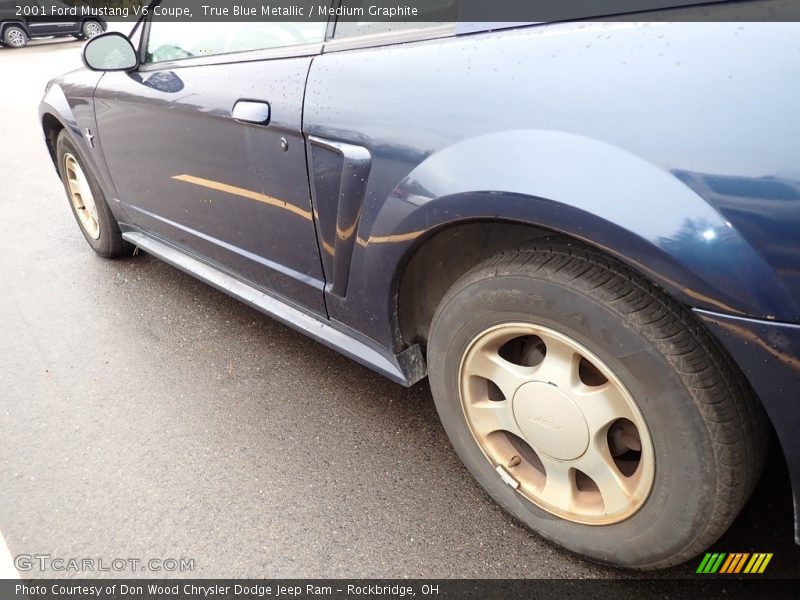 True Blue Metallic / Medium Graphite 2001 Ford Mustang V6 Coupe