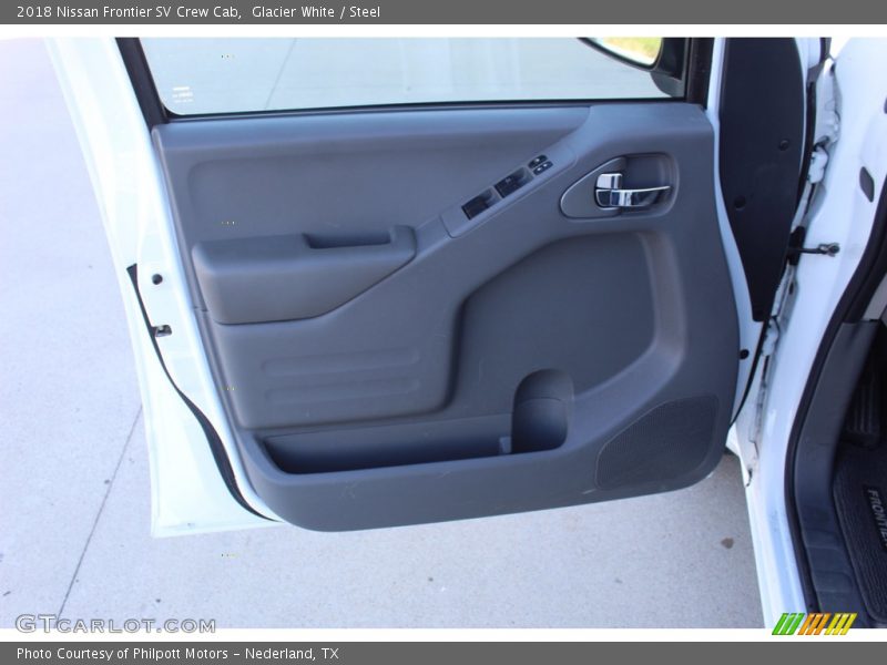 Glacier White / Steel 2018 Nissan Frontier SV Crew Cab
