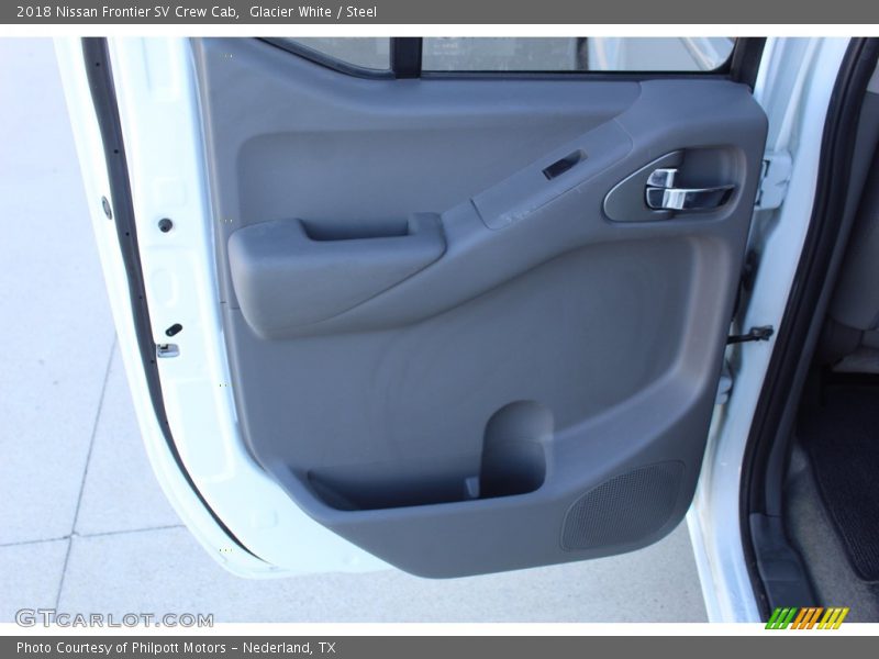 Glacier White / Steel 2018 Nissan Frontier SV Crew Cab