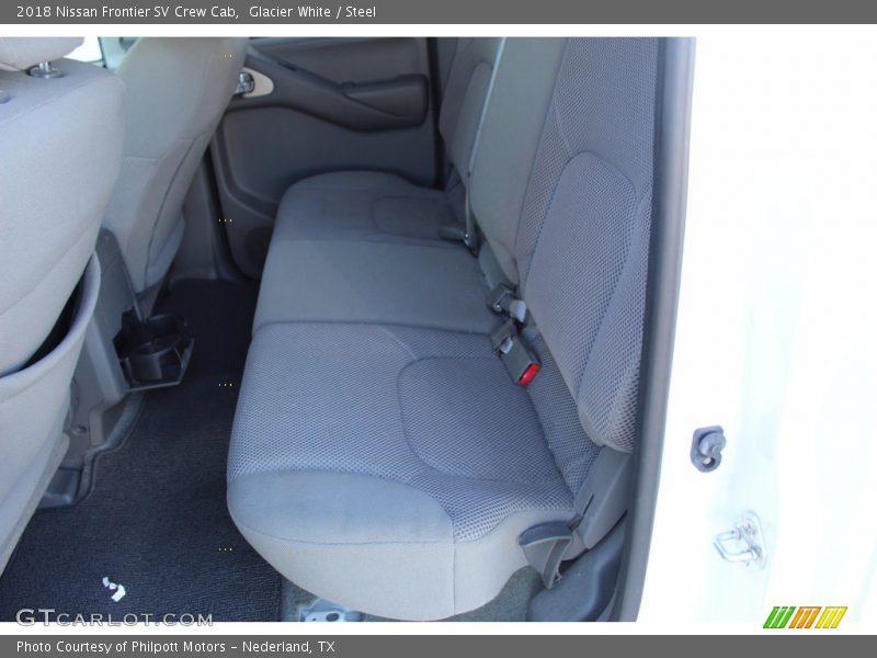 Glacier White / Steel 2018 Nissan Frontier SV Crew Cab