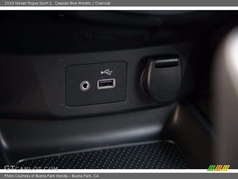 Caspian Blue Metallic / Charcoal 2019 Nissan Rogue Sport S