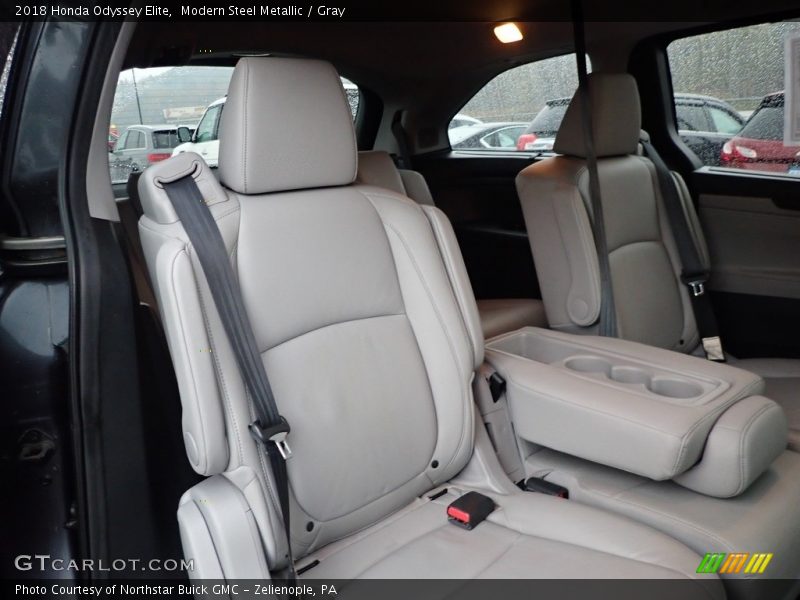 Modern Steel Metallic / Gray 2018 Honda Odyssey Elite