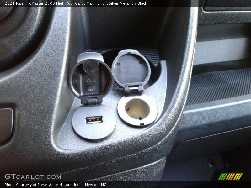 Bright Silver Metallic / Black 2021 Ram ProMaster 2500 High Roof Cargo Van
