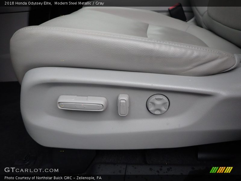 Modern Steel Metallic / Gray 2018 Honda Odyssey Elite