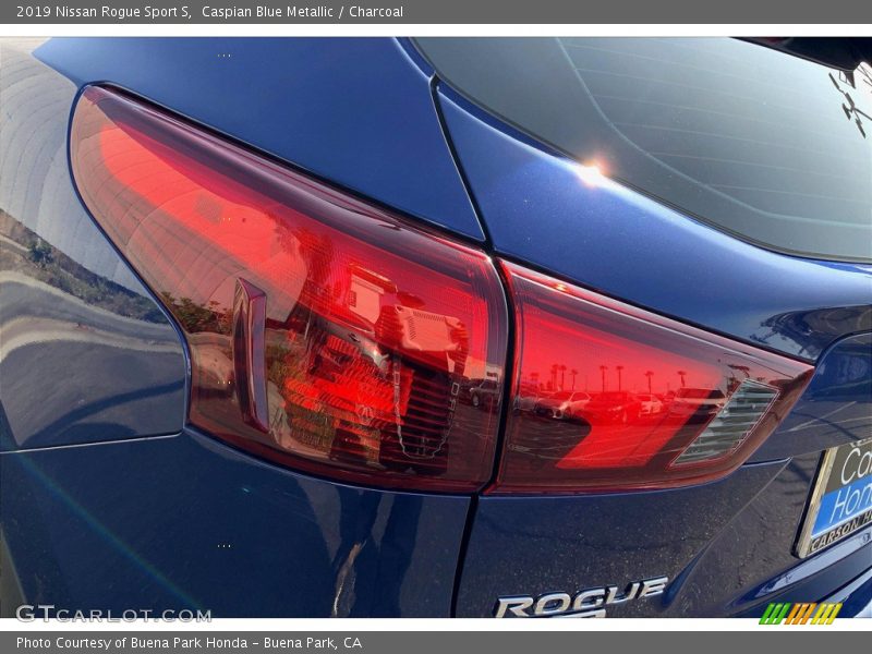 Caspian Blue Metallic / Charcoal 2019 Nissan Rogue Sport S