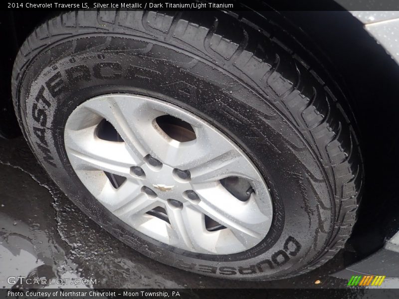 Silver Ice Metallic / Dark Titanium/Light Titanium 2014 Chevrolet Traverse LS
