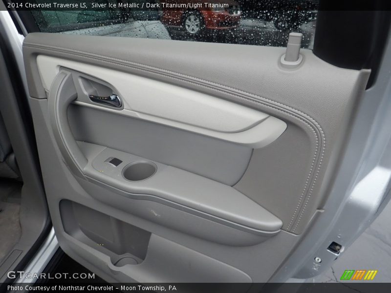 Silver Ice Metallic / Dark Titanium/Light Titanium 2014 Chevrolet Traverse LS