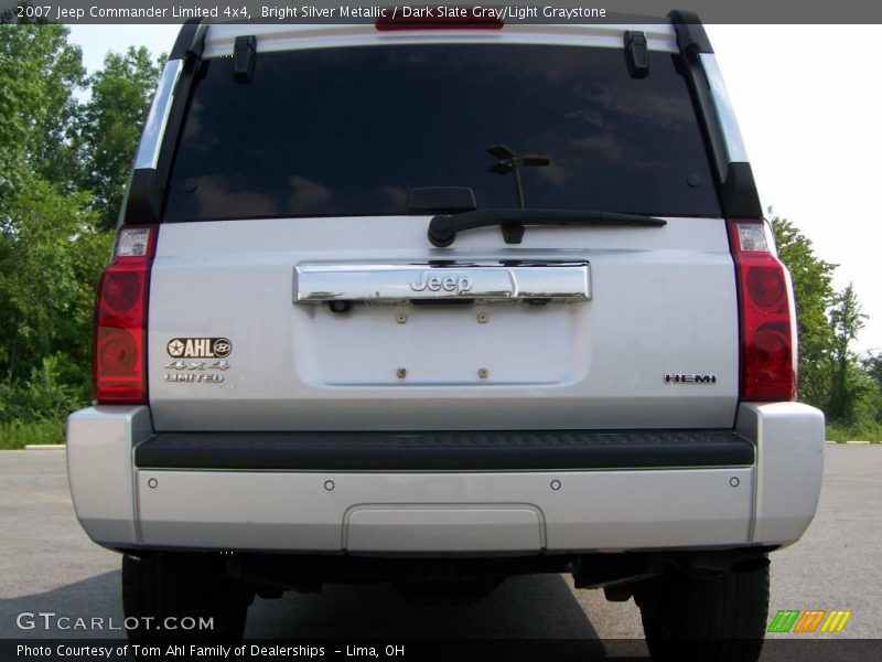 Bright Silver Metallic / Dark Slate Gray/Light Graystone 2007 Jeep Commander Limited 4x4