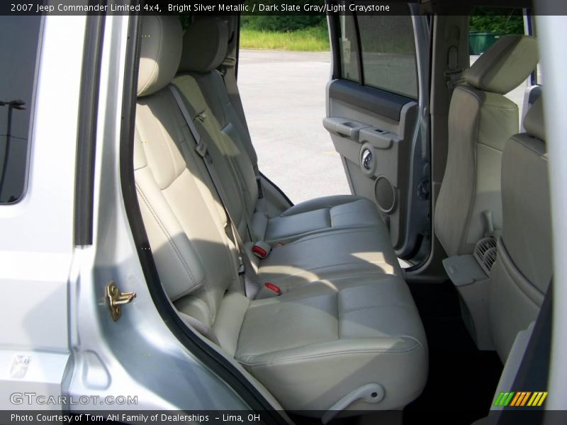 Bright Silver Metallic / Dark Slate Gray/Light Graystone 2007 Jeep Commander Limited 4x4