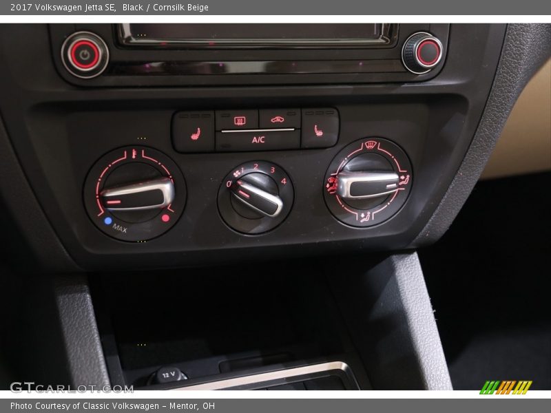 Black / Cornsilk Beige 2017 Volkswagen Jetta SE