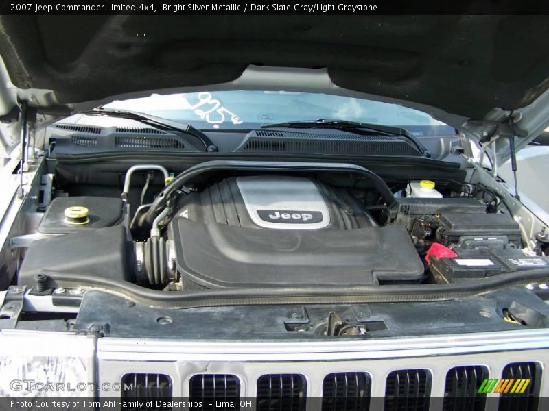 Bright Silver Metallic / Dark Slate Gray/Light Graystone 2007 Jeep Commander Limited 4x4