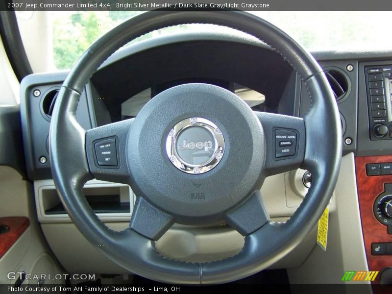 Bright Silver Metallic / Dark Slate Gray/Light Graystone 2007 Jeep Commander Limited 4x4