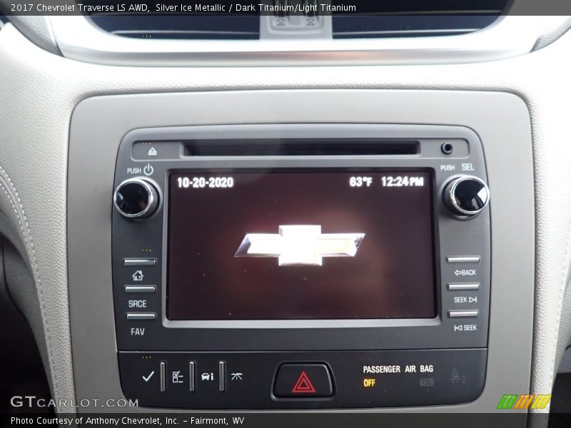 Silver Ice Metallic / Dark Titanium/Light Titanium 2017 Chevrolet Traverse LS AWD