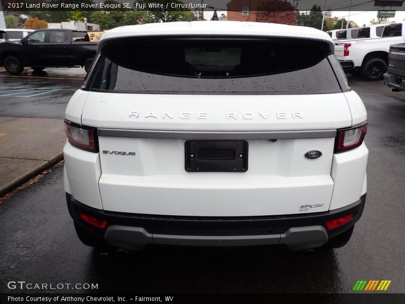 Fuji White / Cirrus/Lunar 2017 Land Rover Range Rover Evoque SE