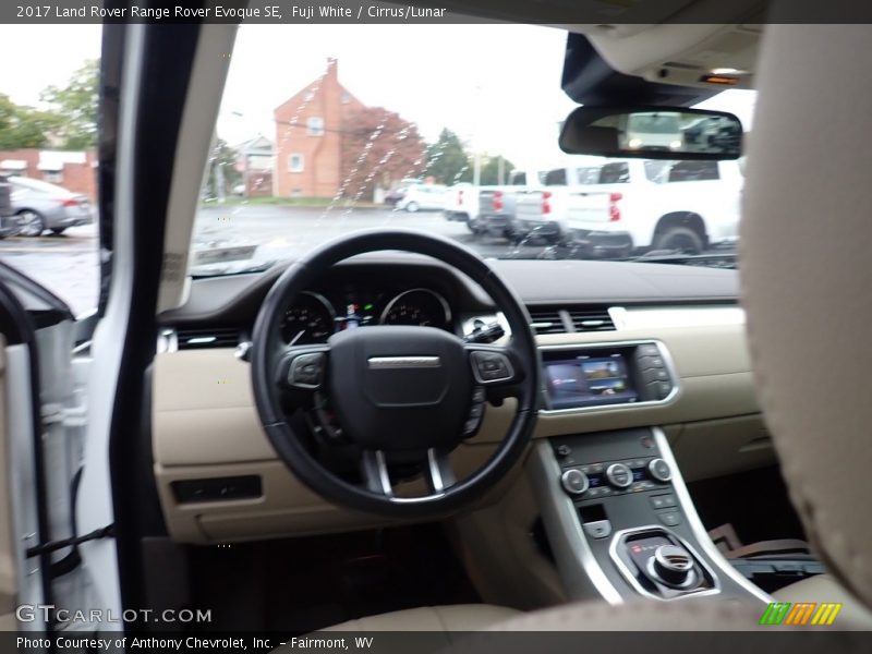 Fuji White / Cirrus/Lunar 2017 Land Rover Range Rover Evoque SE