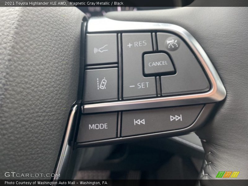  2021 Highlander XLE AWD Steering Wheel
