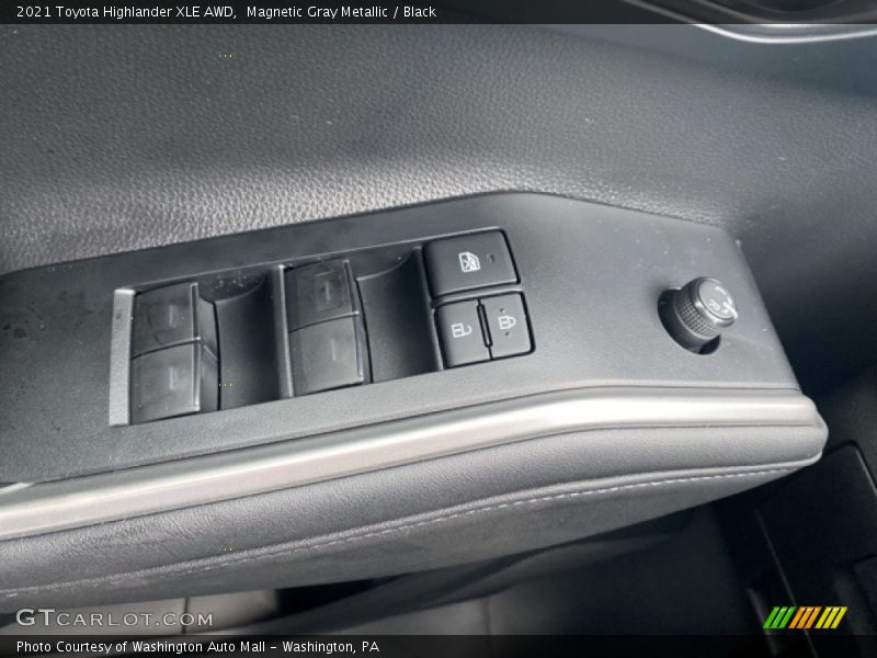Magnetic Gray Metallic / Black 2021 Toyota Highlander XLE AWD