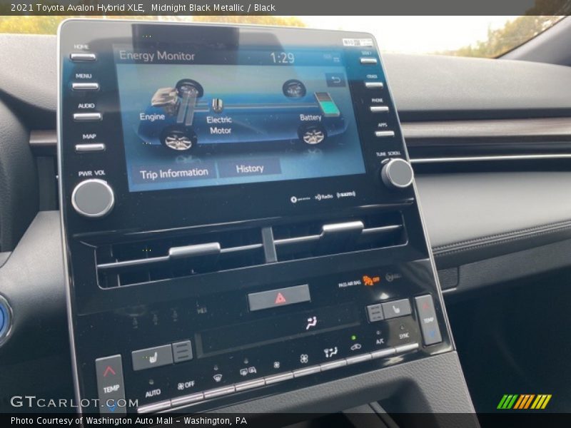 Midnight Black Metallic / Black 2021 Toyota Avalon Hybrid XLE