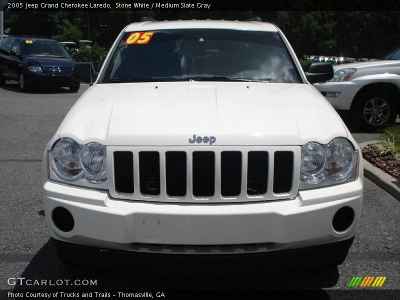 Stone White / Medium Slate Gray 2005 Jeep Grand Cherokee Laredo