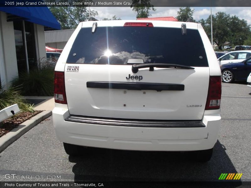 Stone White / Medium Slate Gray 2005 Jeep Grand Cherokee Laredo