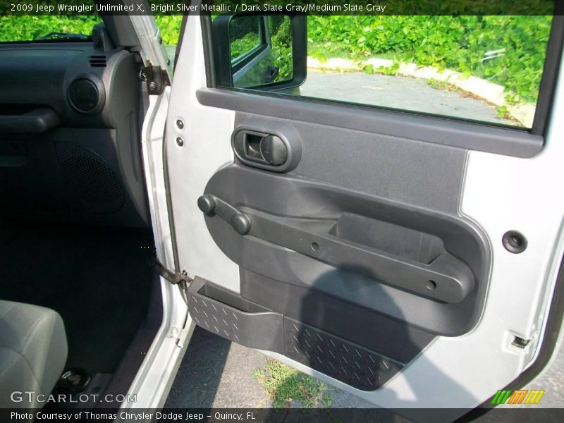 Bright Silver Metallic / Dark Slate Gray/Medium Slate Gray 2009 Jeep Wrangler Unlimited X