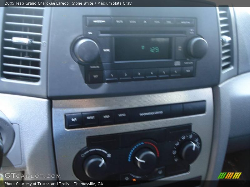 Stone White / Medium Slate Gray 2005 Jeep Grand Cherokee Laredo