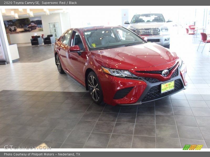 Supersonic Red / Black 2020 Toyota Camry SE