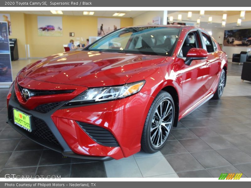 Supersonic Red / Black 2020 Toyota Camry SE