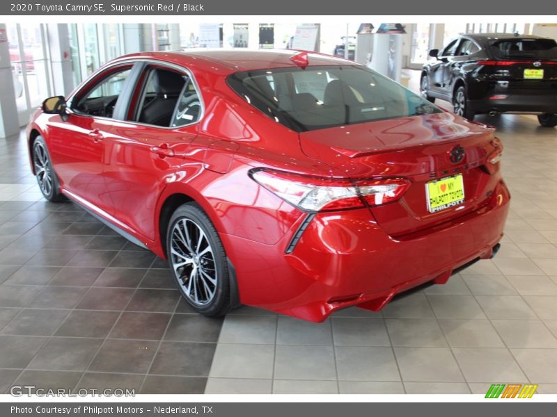 Supersonic Red / Black 2020 Toyota Camry SE