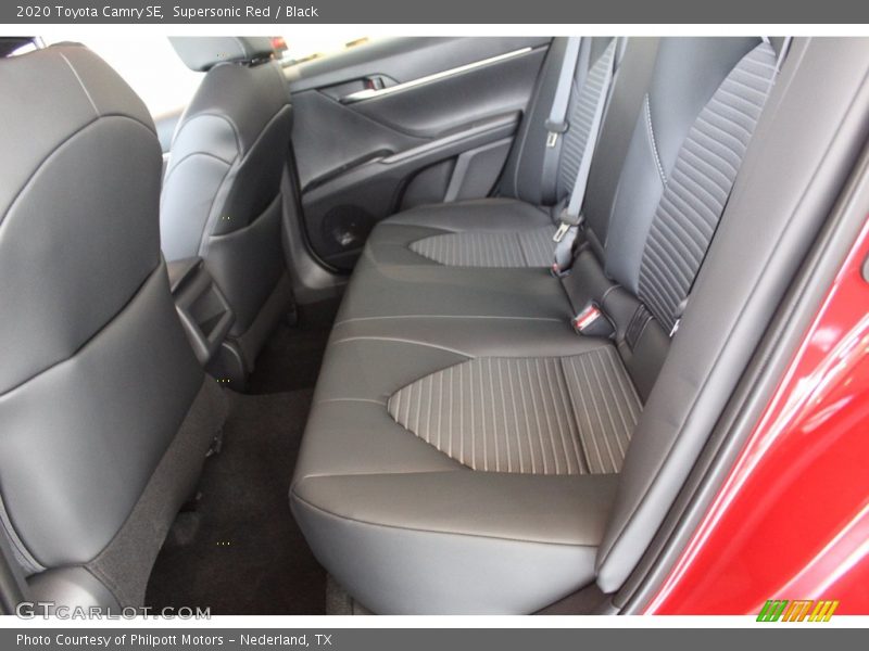 Supersonic Red / Black 2020 Toyota Camry SE