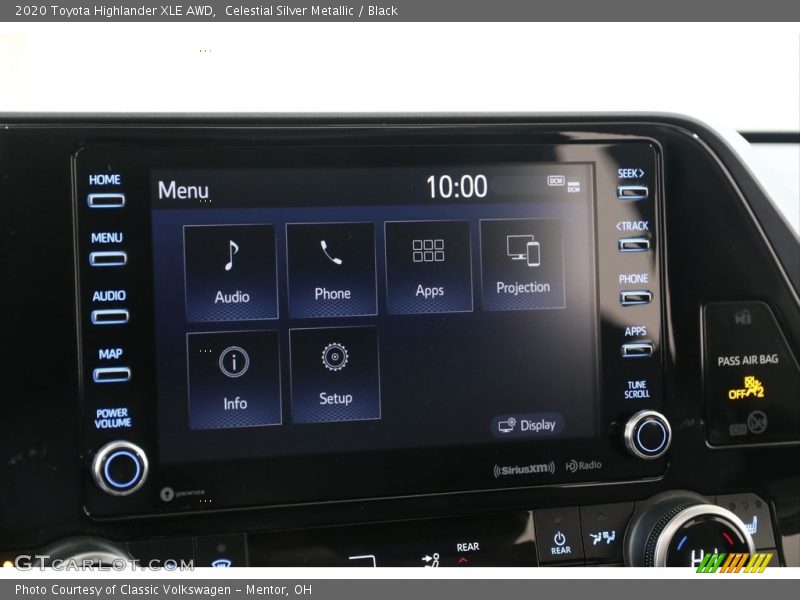 Controls of 2020 Highlander XLE AWD