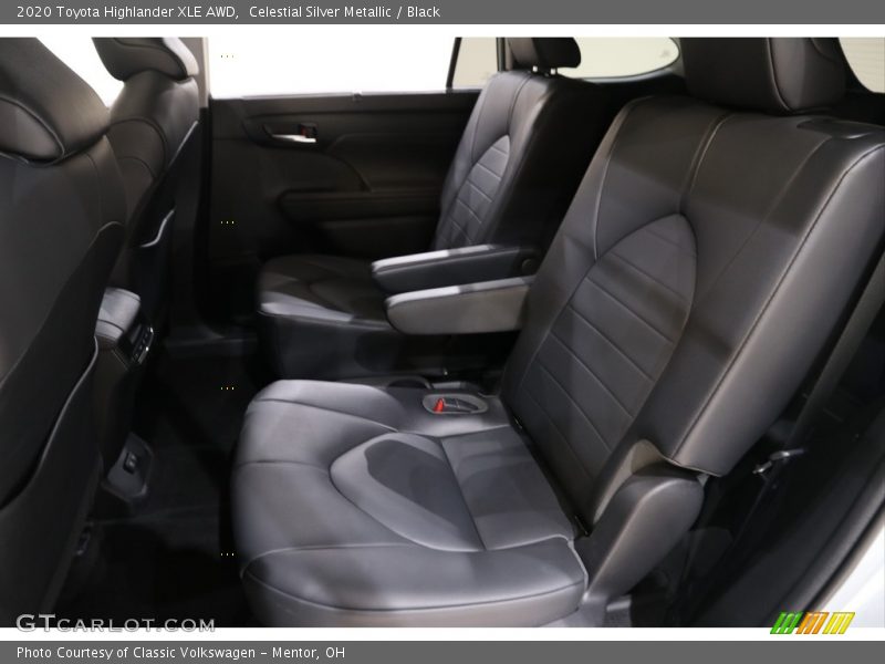 Celestial Silver Metallic / Black 2020 Toyota Highlander XLE AWD