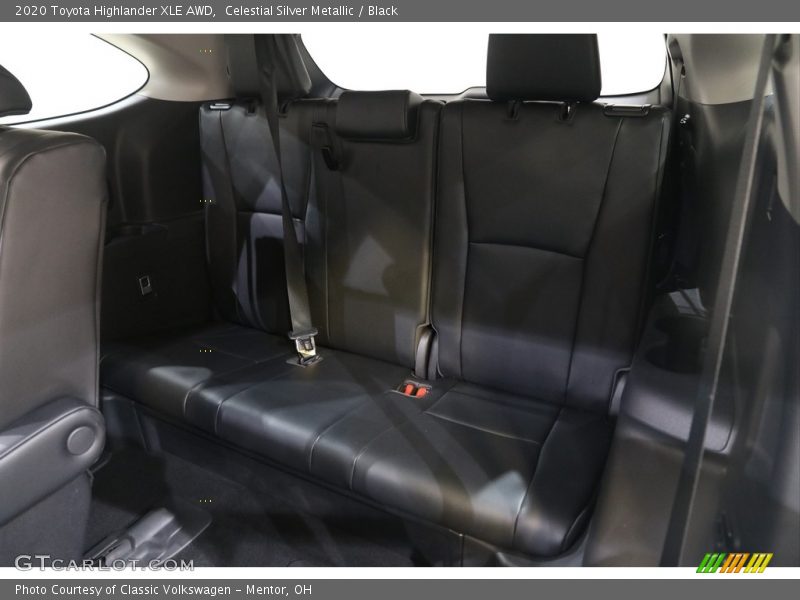 Celestial Silver Metallic / Black 2020 Toyota Highlander XLE AWD