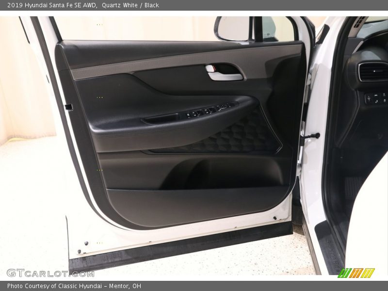 Quartz White / Black 2019 Hyundai Santa Fe SE AWD