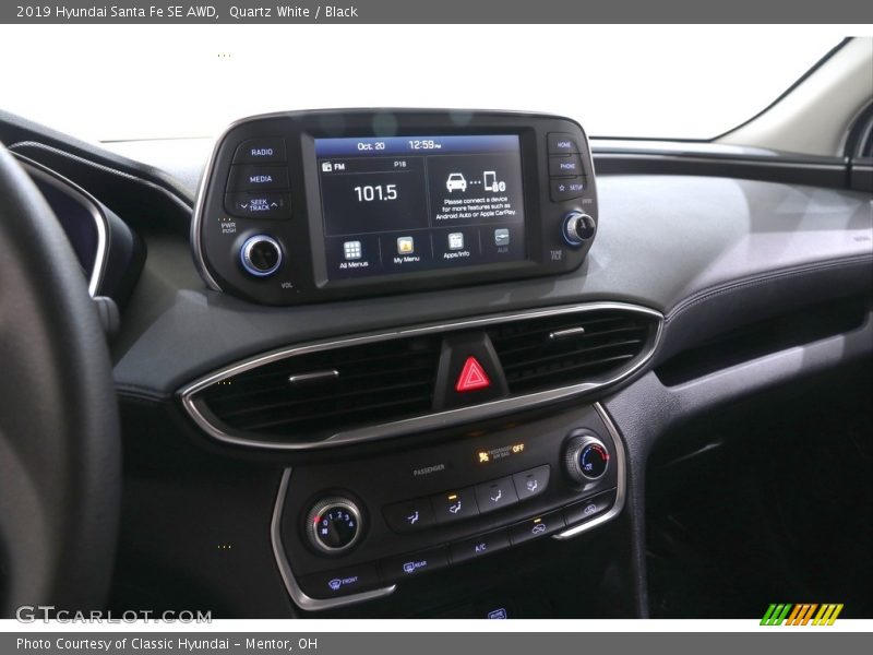 Quartz White / Black 2019 Hyundai Santa Fe SE AWD