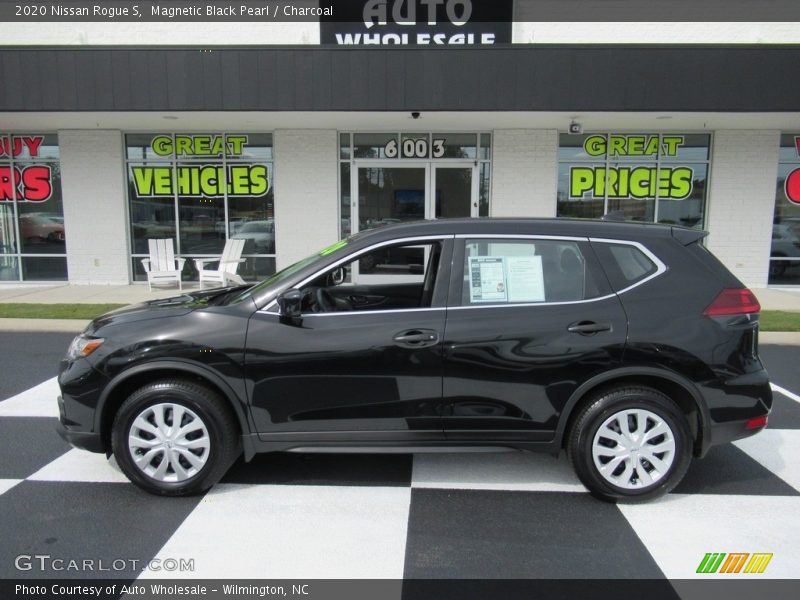 Magnetic Black Pearl / Charcoal 2020 Nissan Rogue S
