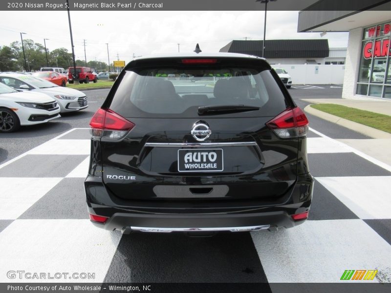 Magnetic Black Pearl / Charcoal 2020 Nissan Rogue S